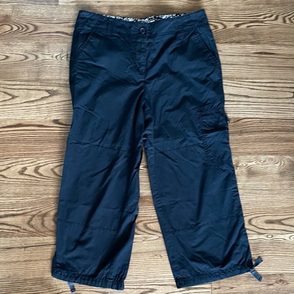 Liz Claiborne Size 10 Navy Capris